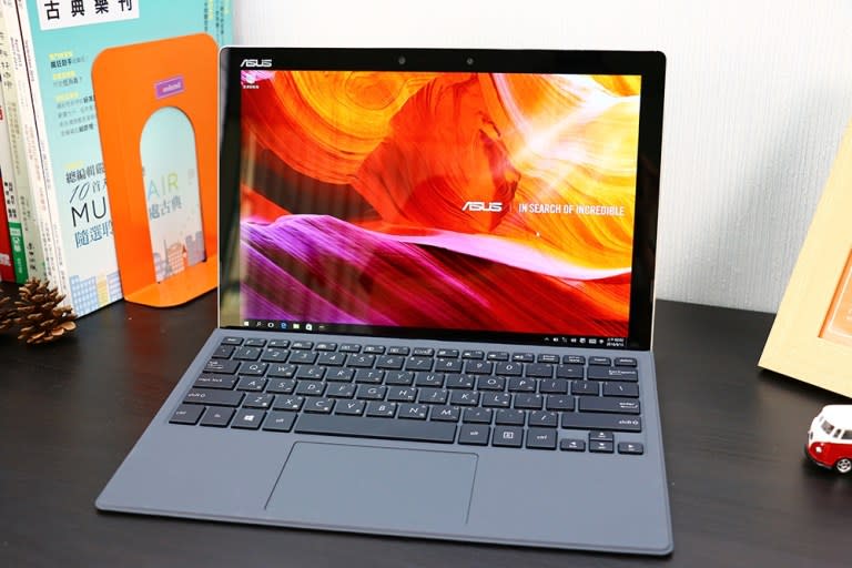 【開箱】把玩ASUS Transformer 3 Pro T303UA變形二合一筆電！工作、創作、娛樂隨型所欲