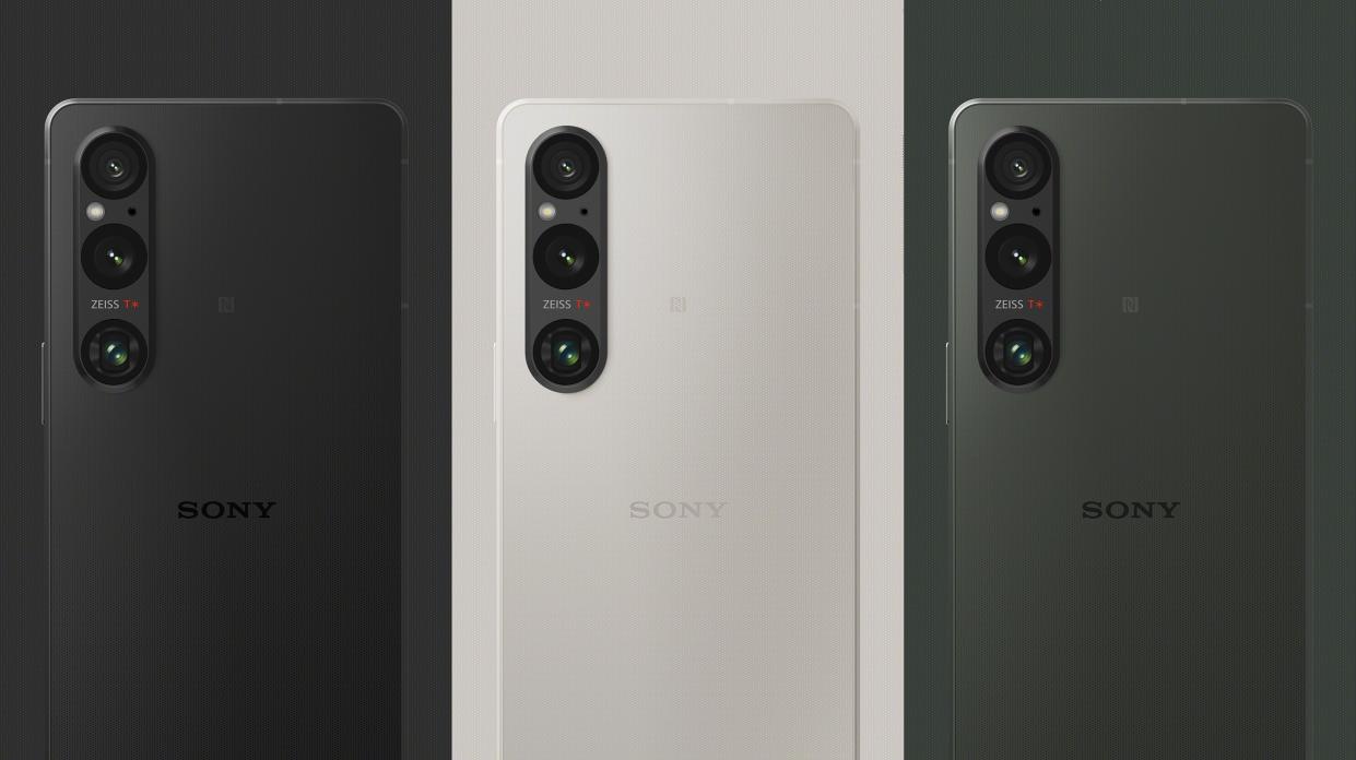  The Sony Xperia 1 V from the back 