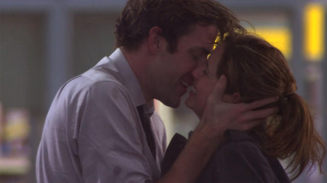 Most Romantic TV Rain Kisses of All Time: 'HSMTMTS,' 'TVD' and