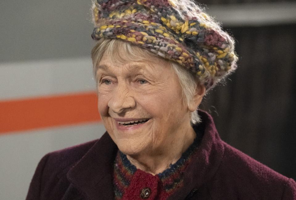 HONORABLE MENTION: Estelle Parsons