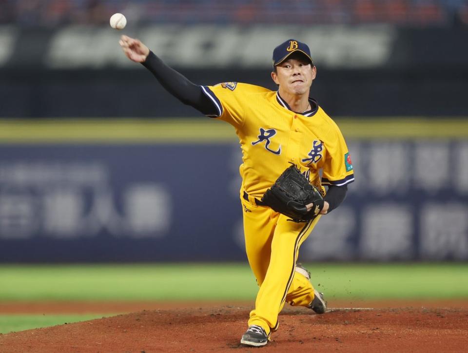 台灣大賽第3戰，鄭凱文７局好投幫中信取勝。（中央社）