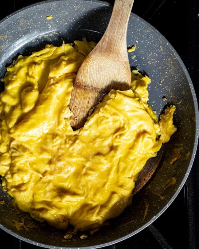 Oven Scrambled Eggs - The Girl Who Ate Everything