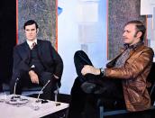 Cleese (links) und Chapman (Bild aus "Die wunderbare Welt der Schwerkraft") schrieben viele ihrer Sketche zu zweit, seine lustigsten Auftritte im "Flying Circus" hatte der ehemalige Medizinstudent, wenn er als "Colonel" Sketche, die jener nicht lustig fand, einfach anhielt. Weltberühmt jedoch wurde mit einer anderen Rolle ... (Bild: Capelight)