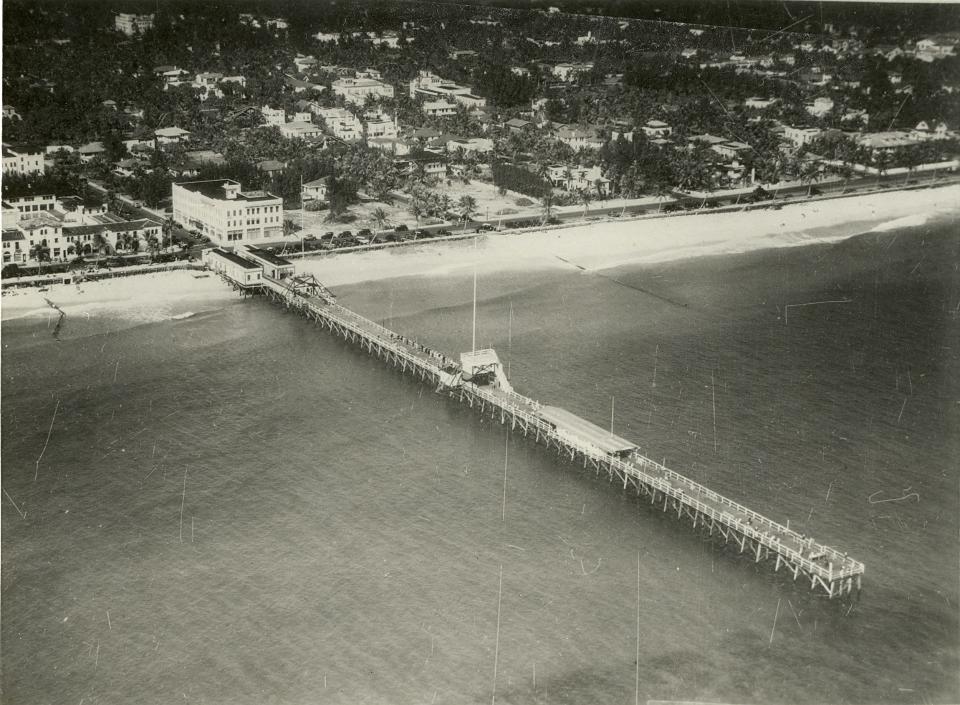 Rainbo Pier, built in 1924 and later renamed Palm Beach Pier, spanned 930 feet.