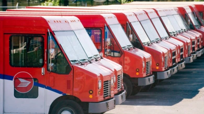 How a Canada Post lockout will affect you