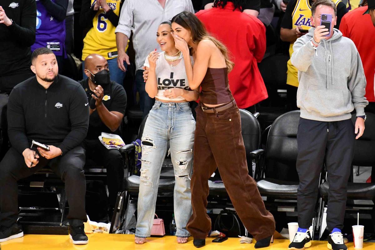 The Best Celebrity Courtside Outfits That Stole the Show