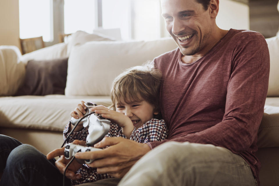 Gut ausgewählt, machen auch PC- und Konsolen-Spiele der ganzen Familie Spaß. (Bild: Getty Images)