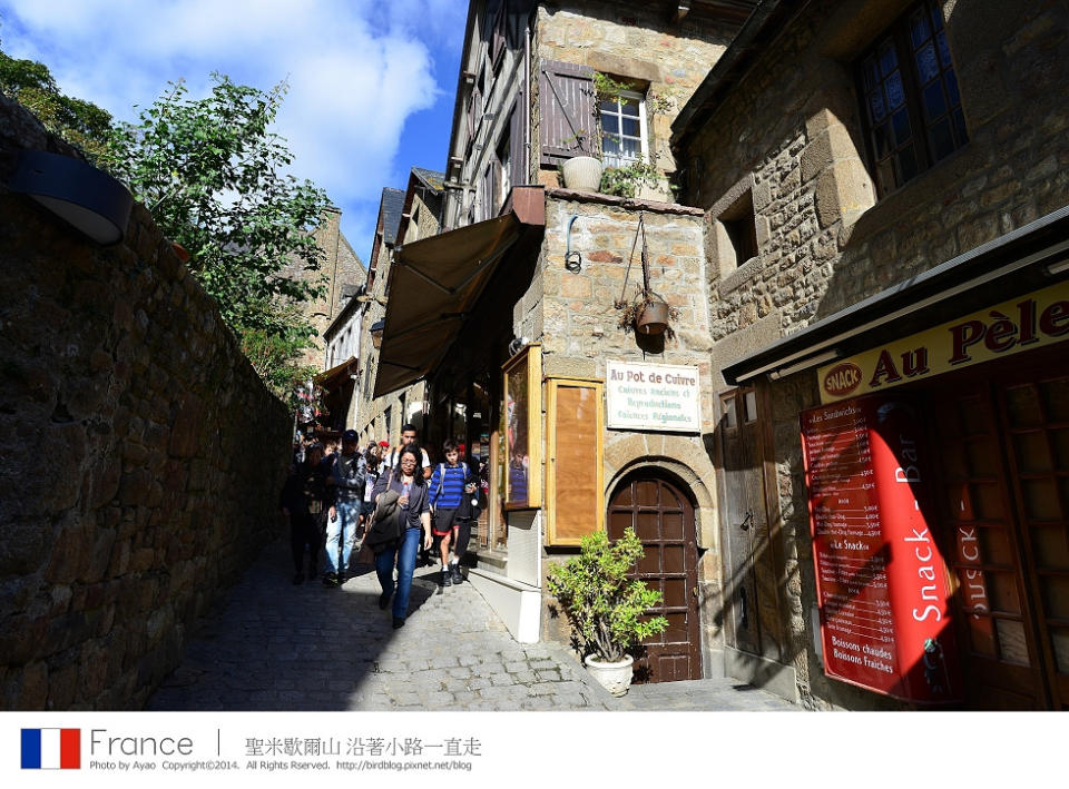 法國自由行。一日遊行程：諾曼第「聖米歇爾山」Le Mont Saint-Michel〔上〕。小鎮介紹【鳥夫人】