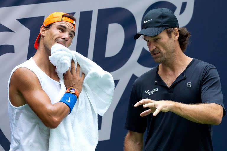 August 25, 2018: Rafael Nadal coach Carlos Moya discuss practice at US Open Tennis championship at USTA