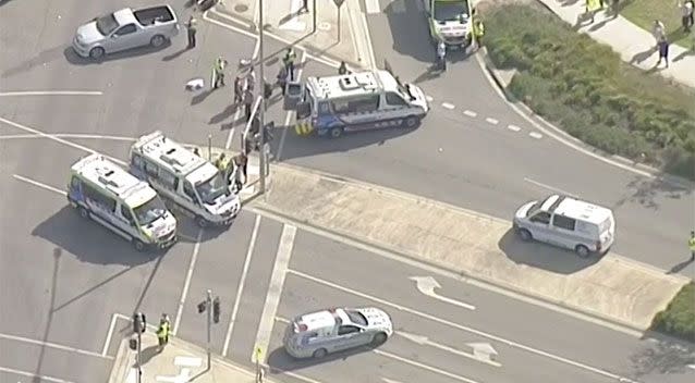 A scene of chaos outside a Pakenham school in Melbourne. Source: 7 News