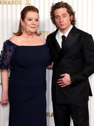 <p>Amy Sussman/WireImage</p> Eloise Zeigler and Jeremy Allen White at the 29th Annual Screen Actors Guild Awards on February 26, 2023 in Los Angeles, California.