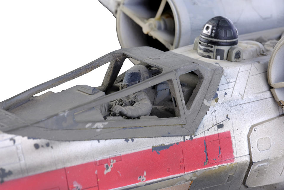 Screen-Matched ILM Red Leader X-wing Model-Miniature from Star Wars: A New Hope (Propstore)