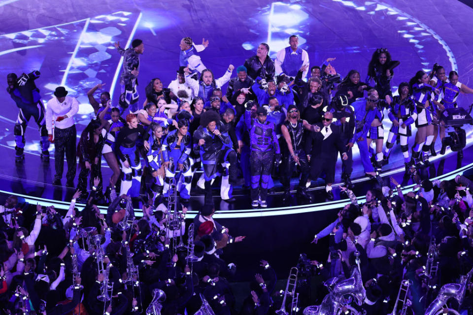 LAS VEGAS, NEVADA - FEBRUARY 11: (L-R) Ludacris, Usher, and Lil Jon, Jermaine Dupri, and will.i.am perform onstage during the Apple Music Super Bowl LVIII Halftime Show at Allegiant Stadium on February 11, 2024 in Las Vegas, Nevada. (Photo by Michael Reaves/Getty Images)