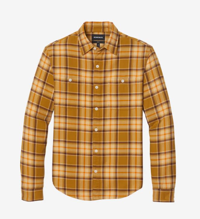 This Bonobos Flannel Shirt shirt comes in sizes XS-2XL, tailored, slim and standard fits, and short, regular and long lengths. It's machine washable and made with 100% cotton. <a href="https://fave.co/36uD2Hy" target="_blank" rel="noopener noreferrer">Find it for $88 at Bonobos</a>.