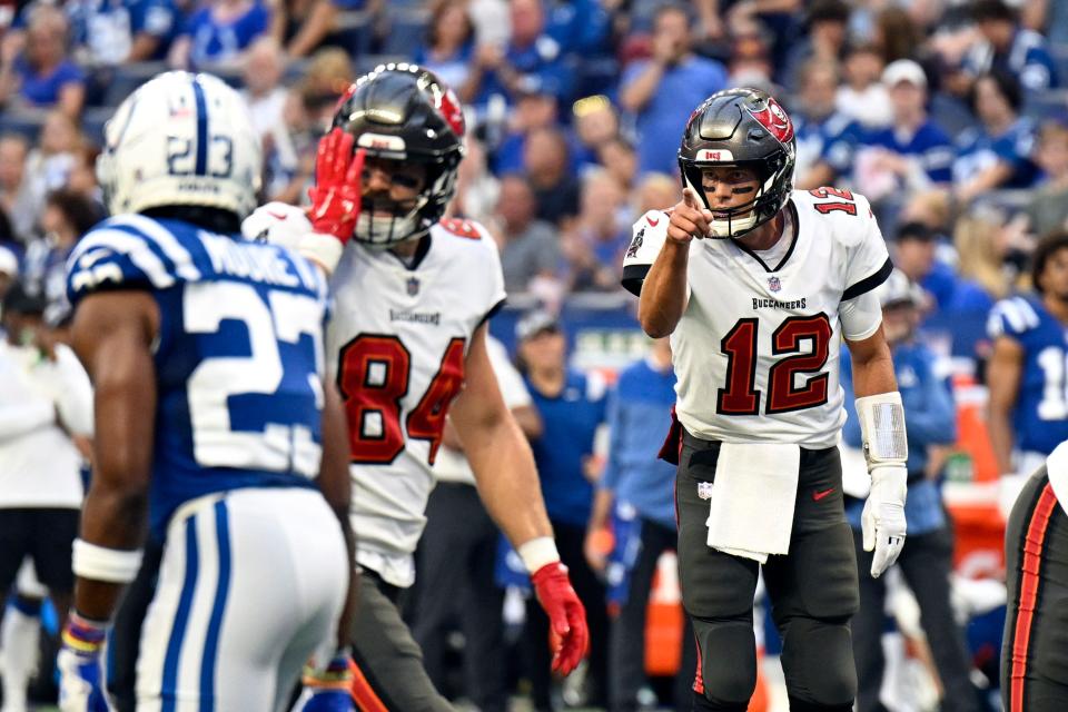 Buccaneers QB Tom Brady (12) was on point Saturday during his 2022 preseason debut.