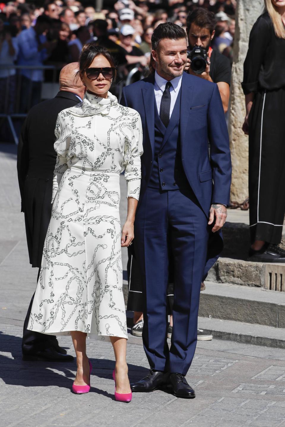 How to channel Victoria Beckham's summer wedding guest style