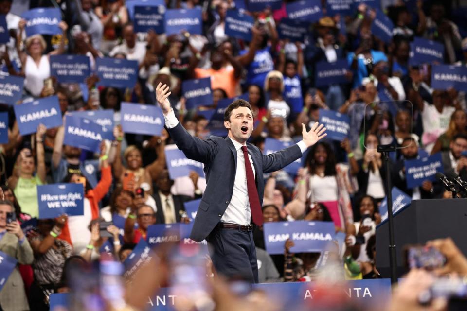 U.S. Senator Jon Ossoff (D-GA) gestures at a presidential election campaign event for U.S. Vice President Kamala Harris in Atlanta, Georgia, U.S. July 30, 2024 (REUTERS)