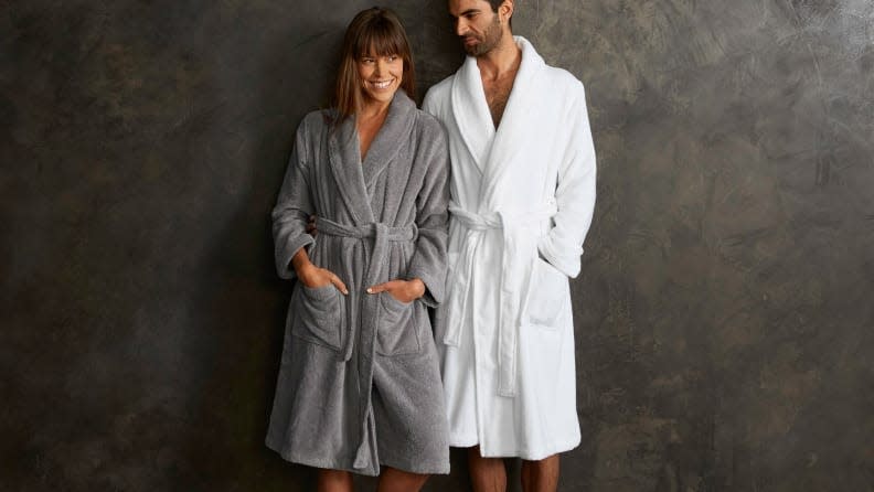 This unisex robe has a traditional design and high-quality materials.