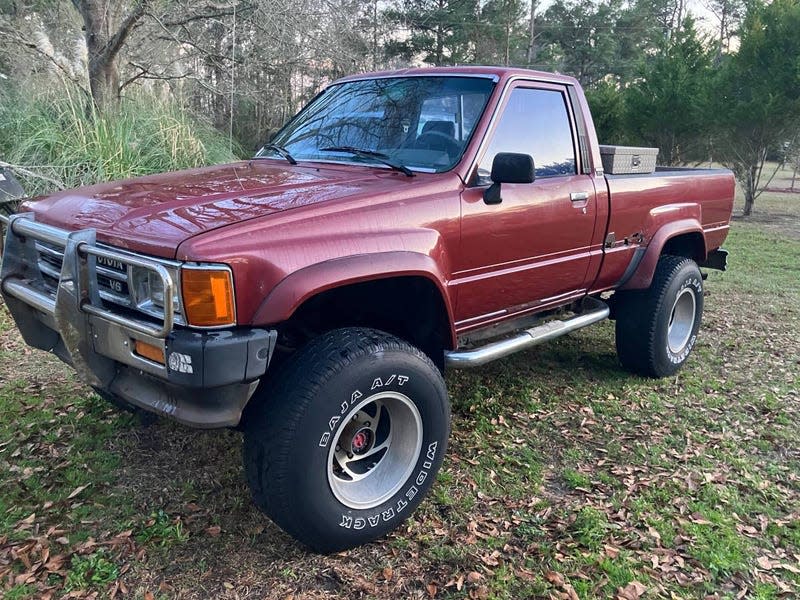 Photo: <a class="link " href="https://myrtlebeach.craigslist.org/cto/d/conway-1988-toyota-truck-v6-5spd/7737292267.html" rel="nofollow noopener" target="_blank" data-ylk="slk:Craigslist;elm:context_link;itc:0;sec:content-canvas">Craigslist</a>