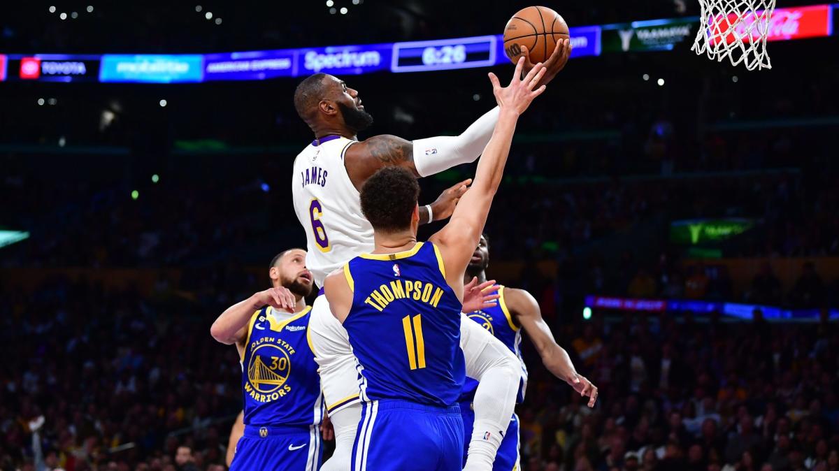 Steph Curry shows love to new Carolina Panthers draft pick Bryce Young  during Warriors warmup