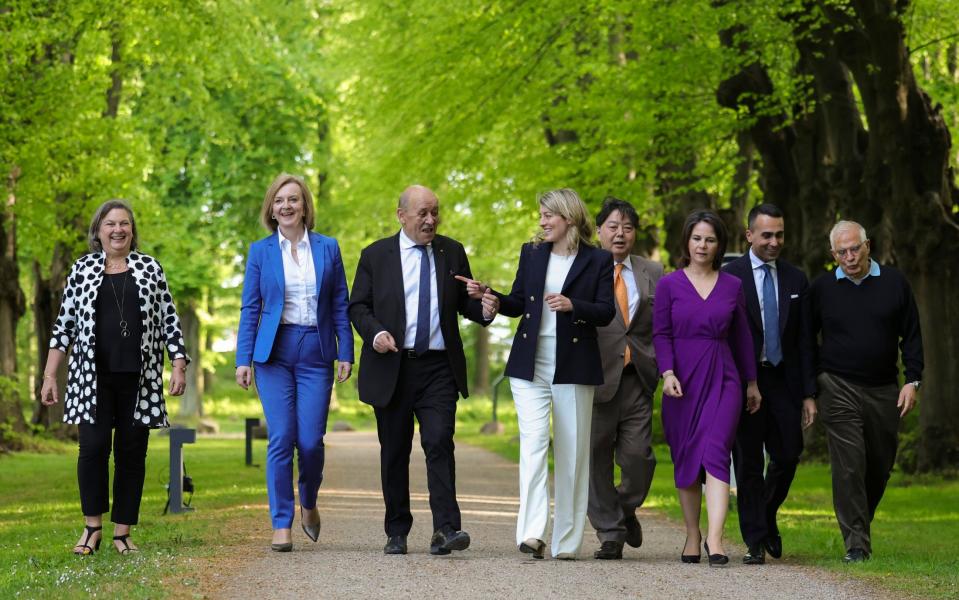 Liz Truss with foreign ministers from the G7 in Kiel, Germany - DOWNING STREET