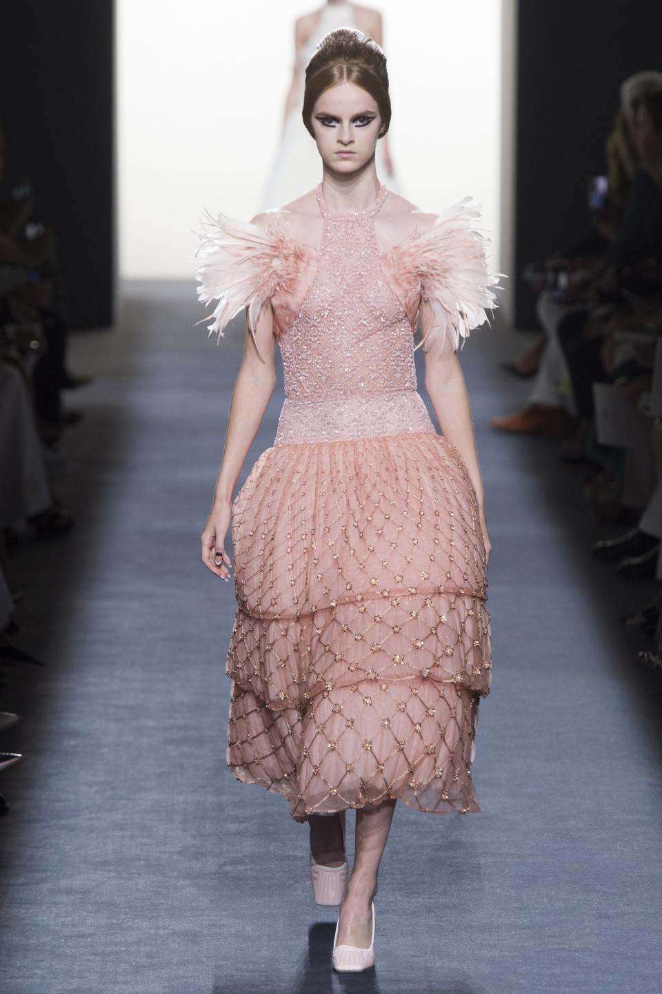 25 Fabulous Runway Dresses That Will (Hopefully) Dominate Awards Season