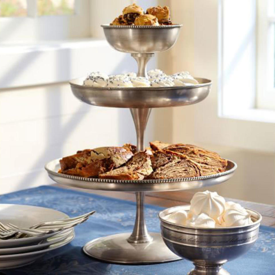 <p>Upgrade your typical Thanksgiving spread with these seasonal beauties and classic pieces</p>