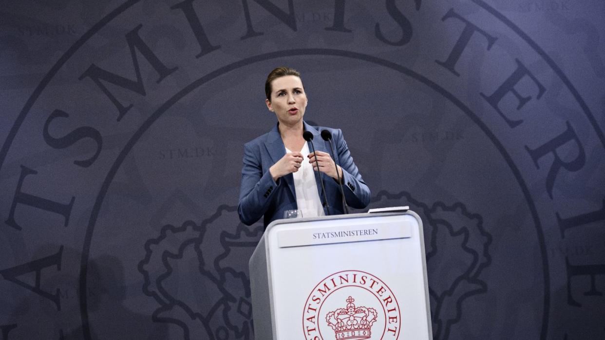 Mette Frederiksen, Ministerpräsidentin von Dänemark, spricht auf einer Pressekonferenz zur Situation der Coronavirus-Krise in Dänemark.