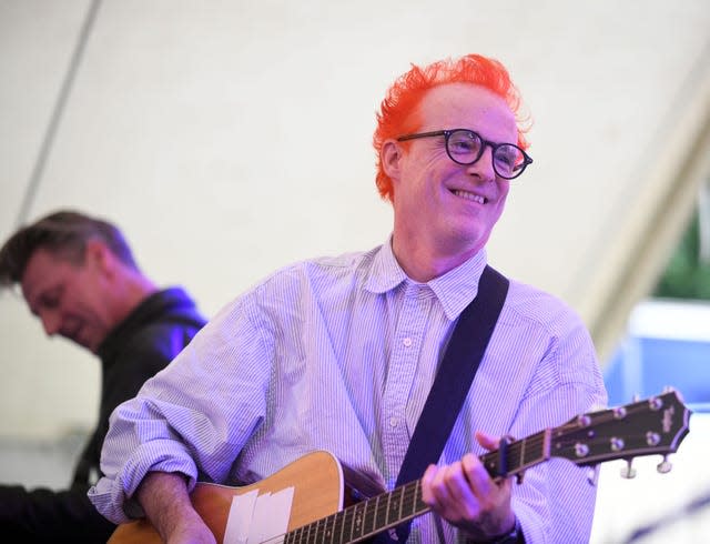 Fran Healy of Travis playing at Trnsmt