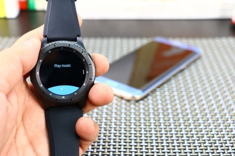 這款智慧錶真的很好看 Samsung Gear S3 frontier 開箱動手玩