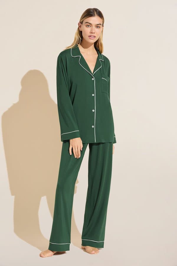 <p><a href="https://go.redirectingat.com?id=74968X1596630&url=https%3A%2F%2Feberjey.com%2Fproducts%2Fgisele-tencel-modal-long-pj-set-forest-green-ivory&sref=https%3A%2F%2Fwww.harpersbazaar.com%2Ffashion%2Ftrends%2Fa45457105%2Fblack-friday-cyber-monday-fashion-deals-2023%2F" rel="nofollow noopener" target="_blank" data-ylk="slk:Shop Now;elm:context_link;itc:0;sec:content-canvas" class="link rapid-noclick-resp">Shop Now</a></p><p>Gisele TENCEL Modal Long PJ Set</p><p>eberjey.com</p><p>$103.50</p>