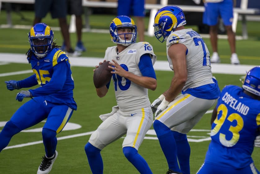 INGLEWOOD, CA - AUGUST 22: Rams quarter back Jared Goff looks to pass during scrimmage at SoFi Stadium.