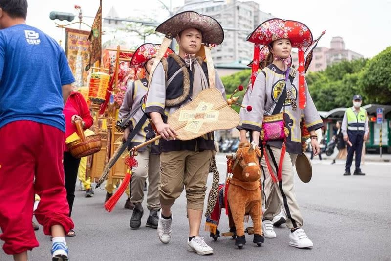 造型吸晴的報馬仔是一大特色。（圖／東螺開基袓廟天后宮 提供）