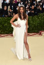 <p>Popstar Hailee Steinfeld went for a simple, white, Prabal Gurung dress on the night with a silver sparkling crown. Photo: Getty Images </p>