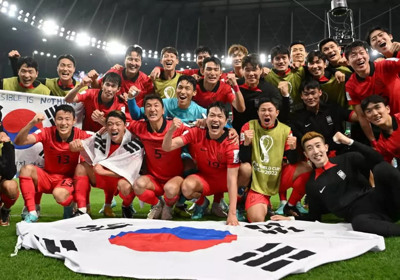 韓國歡慶進入16強，雖然最後遭遇巴西時被淘汰