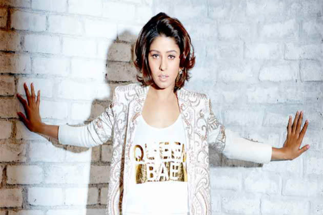 <p><a rel="nofollow noopener" href="http://www.sistic.com.sg/events/sunidhi0916" target="_blank" data-ylk="slk:Sunidhi Chauhan Live;elm:context_link;itc:0;sec:content-canvas" class="link "><b>Sunidhi Chauhan Live</b></a></p><p>You’ve heard her vocals on Bollywood films such as the Dhoom movie series and more top flicks. Now get to hear perform her most popular tracks live in concert; the melody queen is known for tunes the likes of ‘Dhoom machale’, ‘Mere Sang’ and more hits from her storied 20 year career. </p><p>When: 30 Sept, 7.30pm</p><p>Where: Suntec Singapore Convention & Exhibition Centre, 1 Raffles Boulevard, Hall 601-604</p><p>Prices: $75 to $225</p>