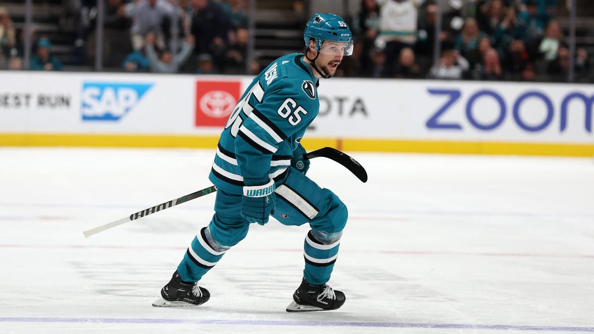 San Jose Sharks Unveil New Jerseys for 2022-23 - The Hockey News