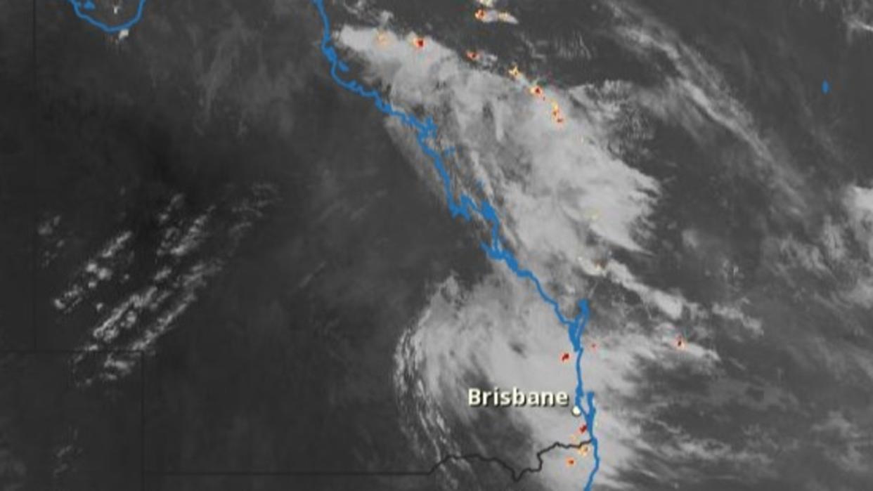 Storm front and lightning sweeps across the Queensland east coast. Photo: Bureau of Meteorology