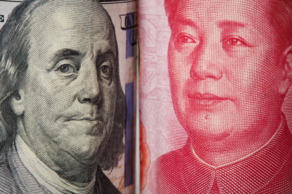 Dollar vs. Yuan: Ein immer größer werdender Konflikt zwischen den USA und China kann den Aktienmarkt bedrohen.  - Copyright: Shutterstock