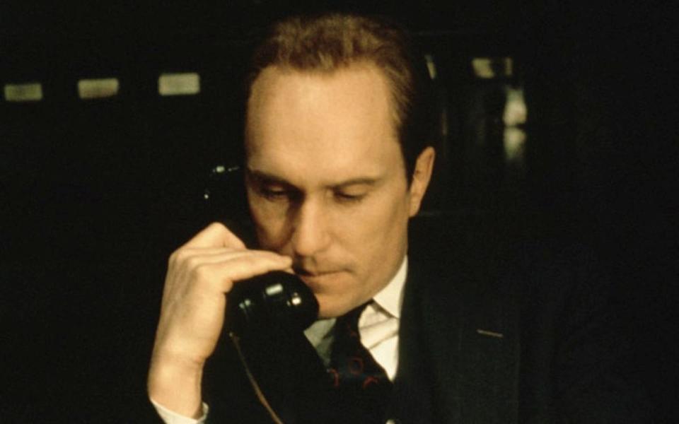 Tom Hagen war, der Name sagt es, kein leiblicher Sohn von Don Corleone. Der Mafia-Pate behandelte den Anwalt aber stets so, als sei er sein eigen Fleisch und Blut. Die Rolle des Tom Hagen übernahm Robert Duvall, ein Mann, der damals bereits ein Star war, dank Rollen in Filme wie "Der Marshall" und "MASH". (Bild: Paramount)