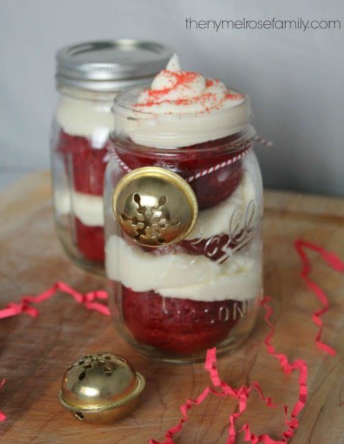 Mason Jar Peppermint Cupcakes