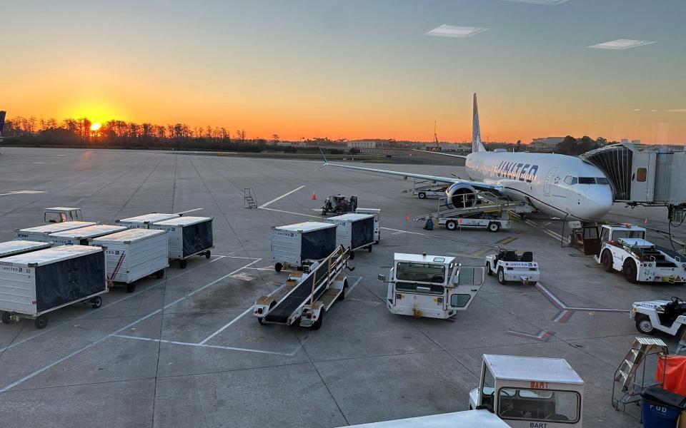 A view of a flight parked at the Orlando International Airport - Lou Mongello/via REUTERS