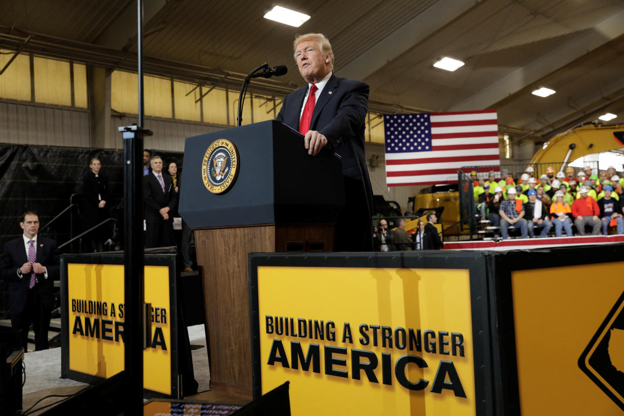 President Donald Trump delivers remarks on the Infrastructure Initiative at the Local 18 Richfield Training Site in Richfield, Ohio, March 29, 2018. (Photo: Yuri Gripas / Reuters)