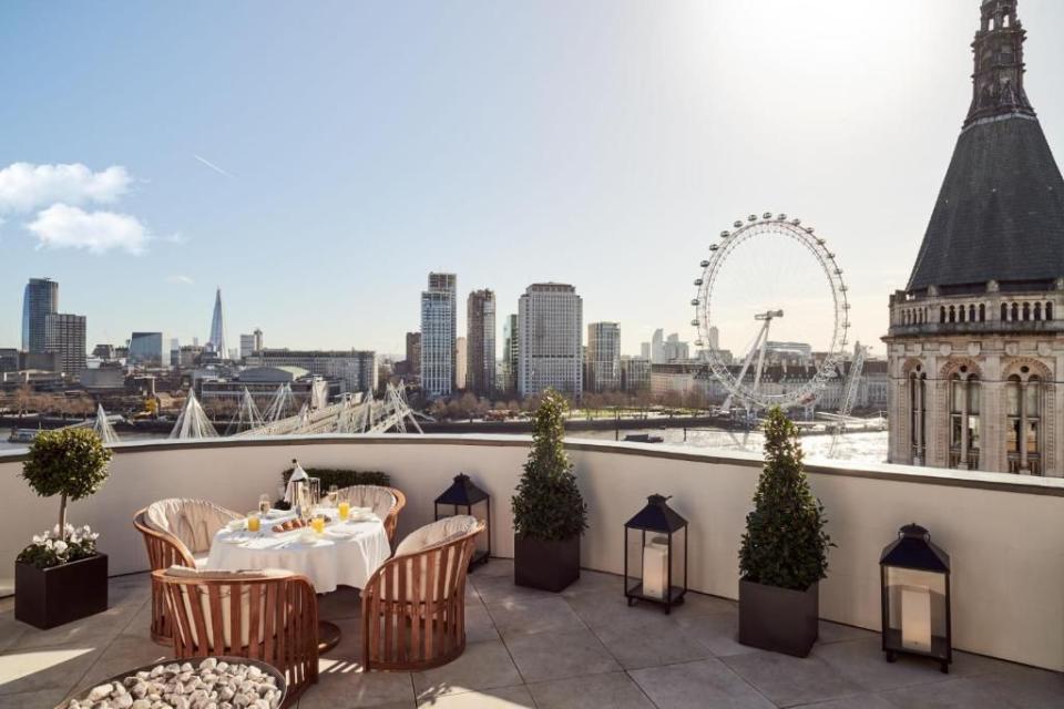 luxury hotels london