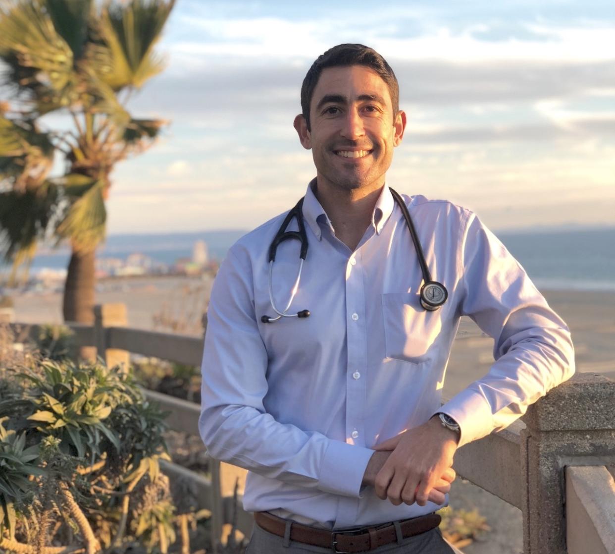 Dr. Abe Malkin, founder and medical director of Concierge MD LA, wants to help flatten the curve amid coronavirus pandemic. (Photo: Courtesy via Dr. Malkin)