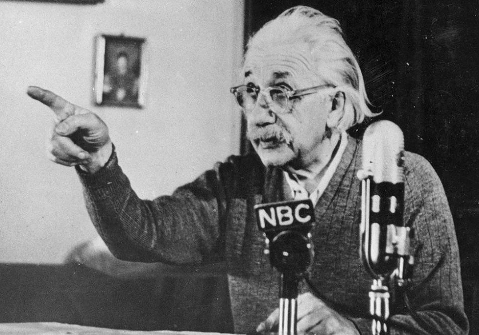 1955: Einstein's Brain Gets Stolen