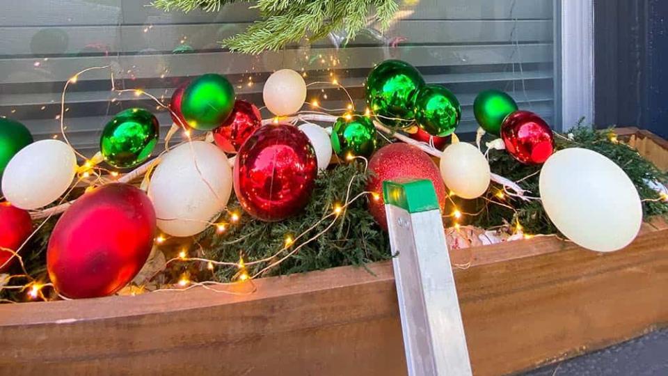 christmas window decorations christmas ball window boxes