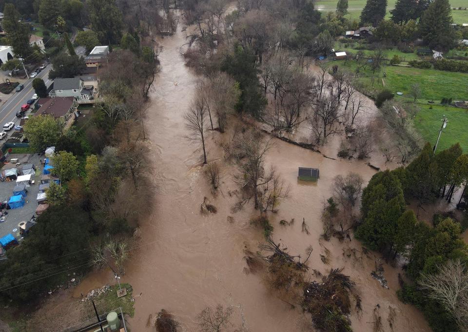Heavy rains put Felton Grove, California, under feet of water (AP)