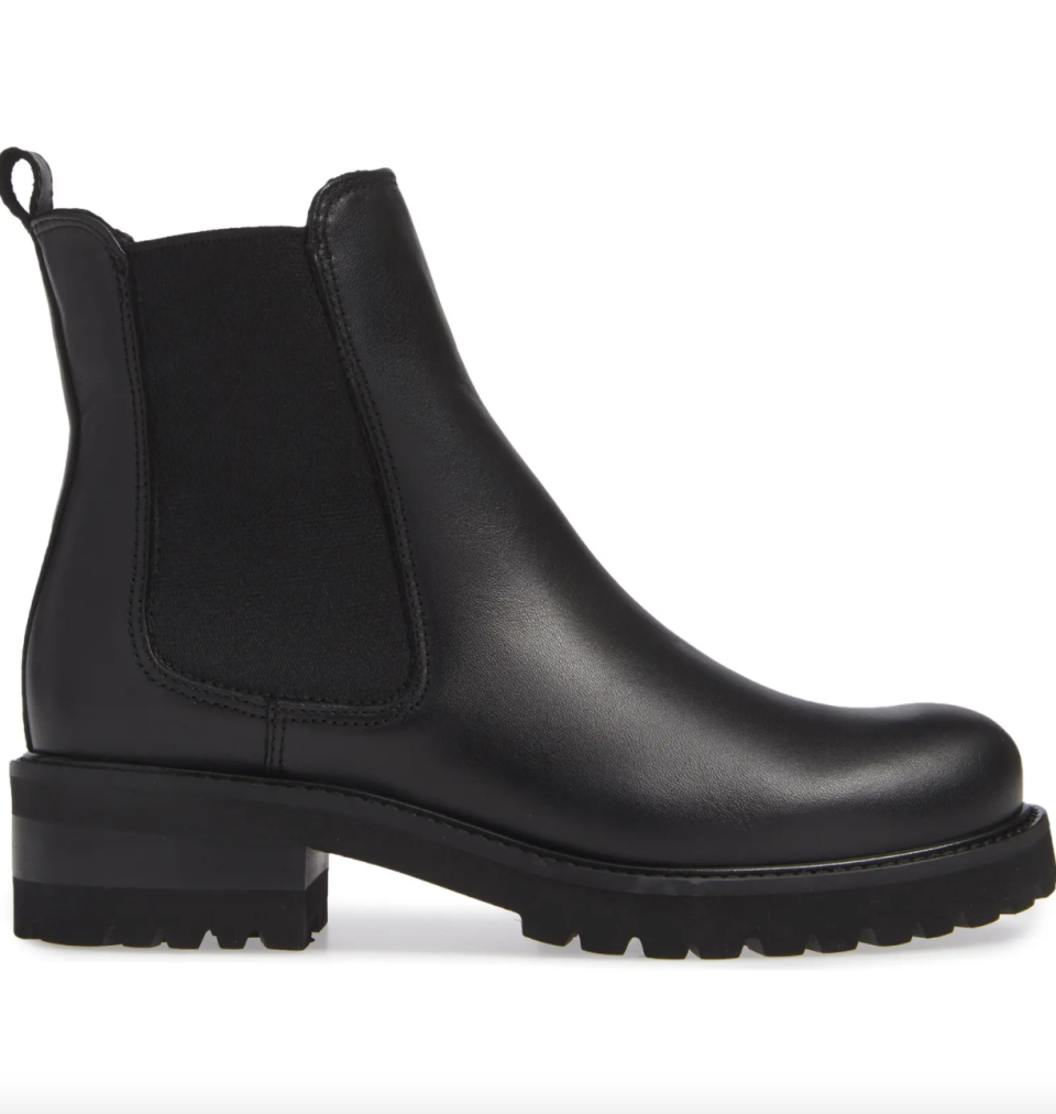 La Canadienne Connor Waterproof Boot in black leather (Photo via Nordstrom)