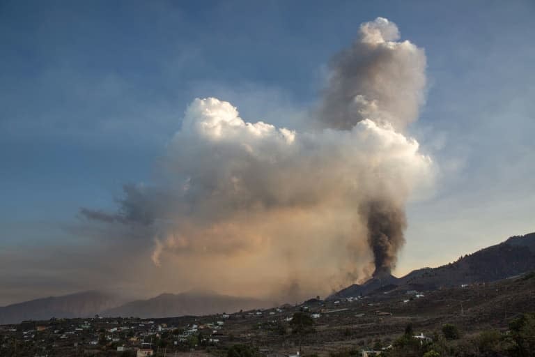 Le volcan La Cumbre Vieja en éruption, sur l'île de La Palma, aux Canaries, en Espagne, le 25 septembre 2021 - DESIREE MARTIN © 2019 AFP